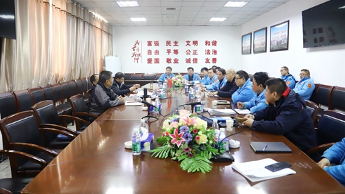 省應急管理廳關業華到楚星公司調研特殊作業電子票證試點工作(圖1) 省應急管理廳關業華到楚星公司調研特殊作業電子票證試點工作(圖1)