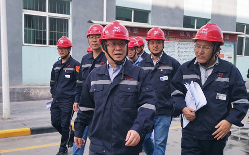 王大真到青海片區現場辦公(圖1) 王大真到青海片區現場辦公(圖1)