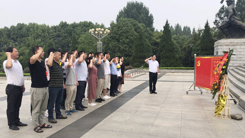 宜化集團(tuán)優(yōu)秀班組長(zhǎng)“三個(gè)一”活動(dòng)圓滿結(jié)束(圖5) 宜化集團(tuán)優(yōu)秀班組長(zhǎng)“三個(gè)一”活動(dòng)圓滿結(jié)束(圖5)