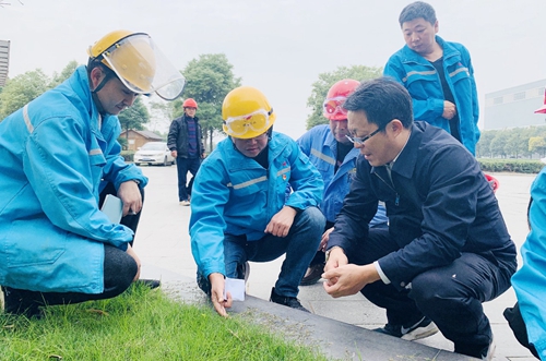 王大真到松滋肥業、楚星公司現場辦公(圖2) 王大真到松滋肥業、楚星公司現場辦公(圖2)
