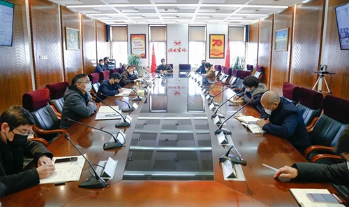 集團(tuán)召開(kāi)技改項(xiàng)目專(zhuān)題會(huì)(圖1)