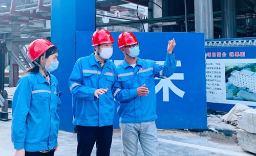 吳正新到TMP、TPO項(xiàng)目及松滋肥業(yè)新項(xiàng)目現(xiàn)場(chǎng)檢查指導(dǎo)工作(圖2)