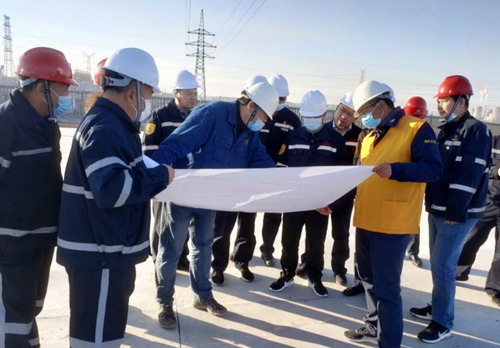 王大真到新疆宜化、新疆宜化礦業(yè)走訪慰問干部職工(圖3) 王大真到新疆宜化、新疆宜化礦業(yè)走訪慰問干部職工(圖3)