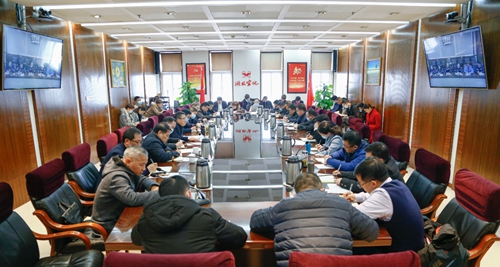 集團行政辦公會強調要嚴格做到“四個切實”(圖1) 集團行政辦公會強調要嚴格做到“四個切實”(圖1)