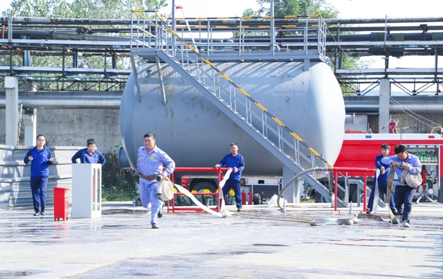 以賽促練礪精兵！股份公司開展應(yīng)急技能比武(圖1)