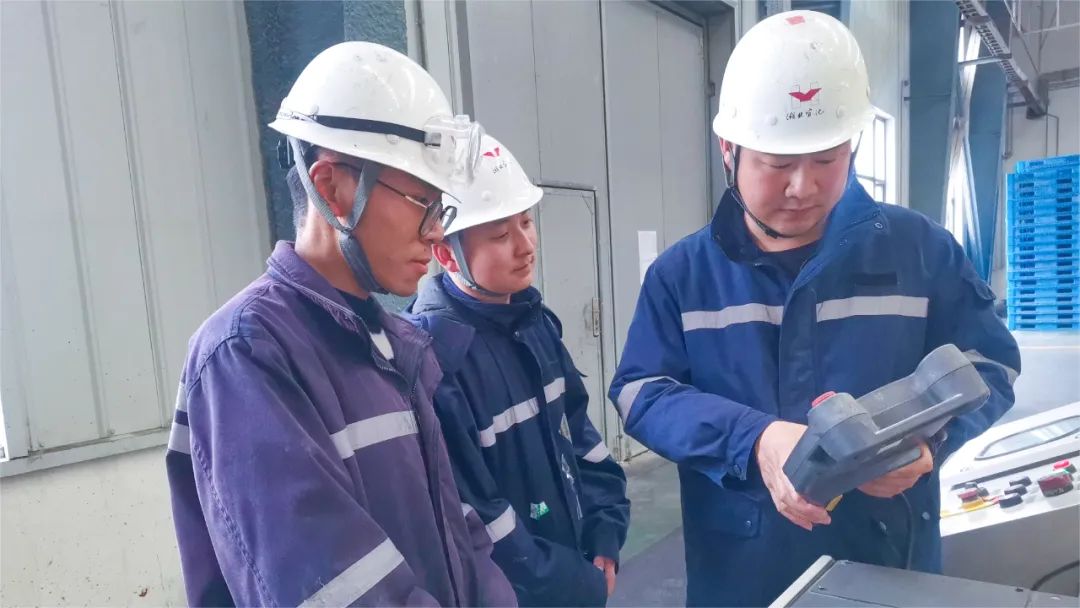 【宜化榜樣】新材料公司楊帆:扎根一線精耕細作,不負韶華淬煉匠心(圖6) 【宜化榜樣】新材料公司楊帆:扎根一線精耕細作,不負韶華淬煉匠心(圖6)