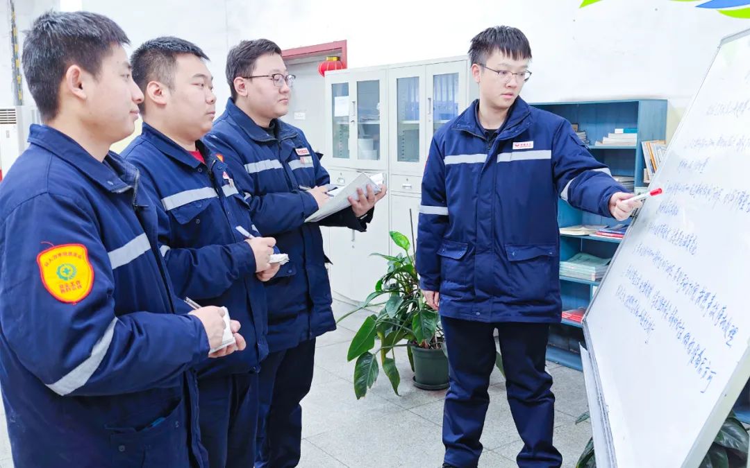 新疆宜化熱電分廠發(fā)電三班：夯實班組基礎，推進自主管理(圖3)