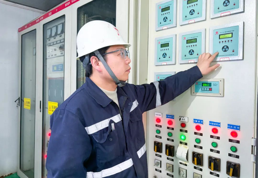 宜化礦業(yè)郭倉健：滿腔熱愛向機電，一片初心為礦山(圖3)