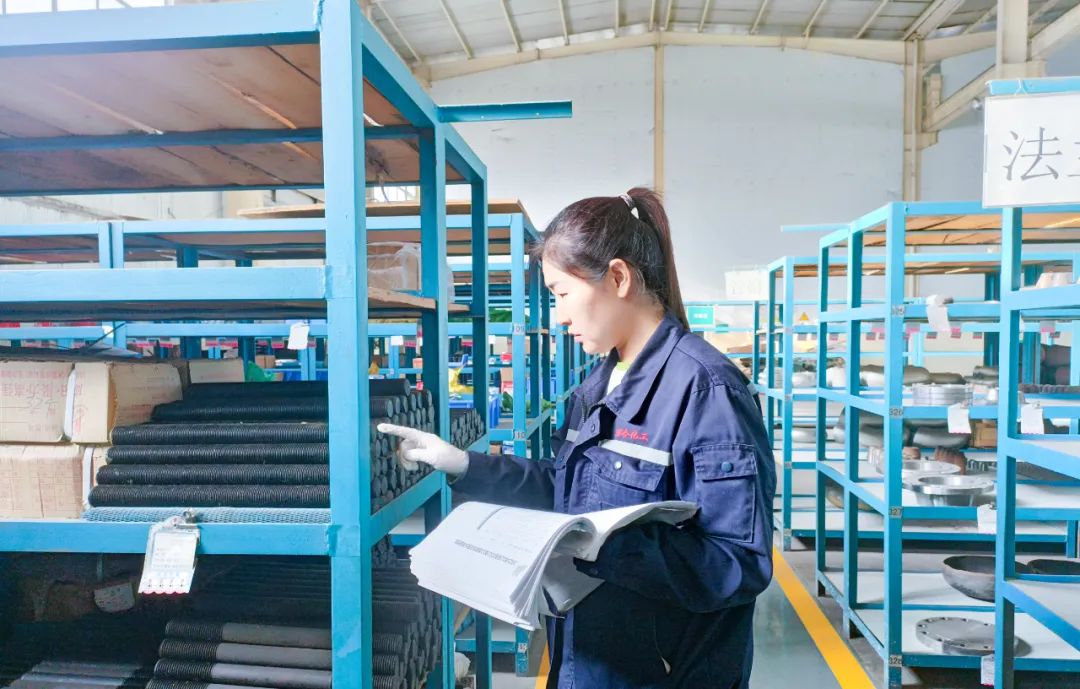 【宜化榜樣】聯(lián)化公司阿榮:敬業(yè)釋初心,用心做好倉儲管理(圖3) 【宜化榜樣】聯(lián)化公司阿榮:敬業(yè)釋初心,用心做好倉儲管理(圖3)