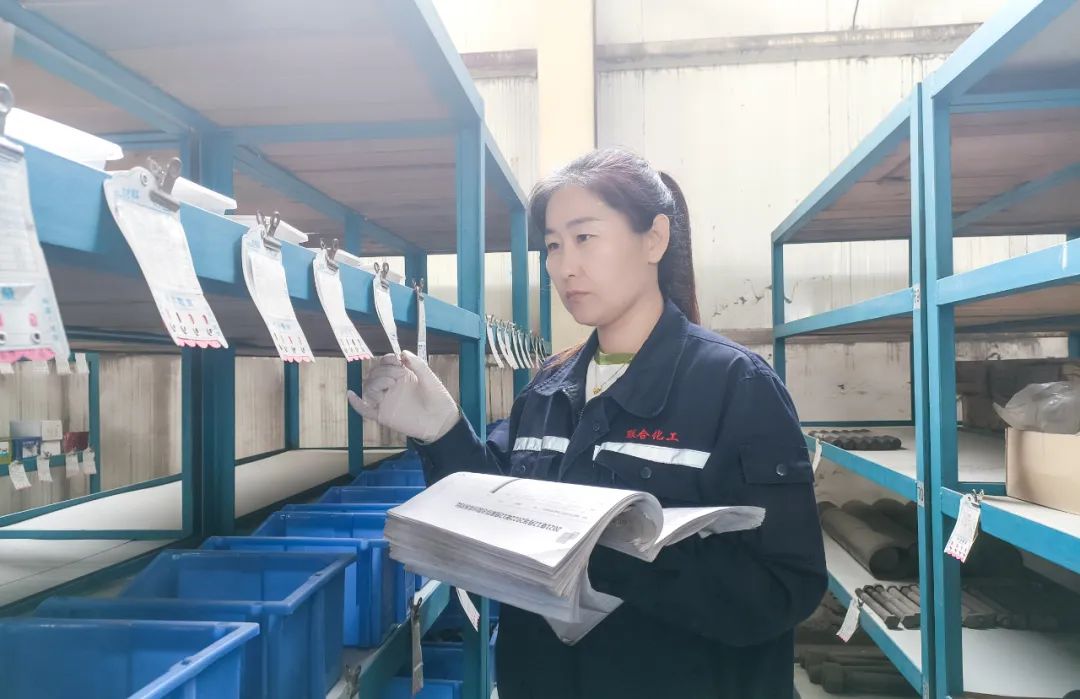 【宜化榜樣】聯(lián)化公司阿榮:敬業(yè)釋初心,用心做好倉儲管理(圖4) 【宜化榜樣】聯(lián)化公司阿榮:敬業(yè)釋初心,用心做好倉儲管理(圖4)