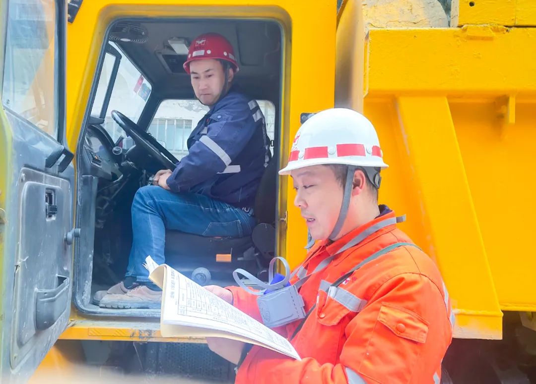 【宜化榜樣】宜化礦業馬勇:爭當礦山安全守護人(圖4) 【宜化榜樣】宜化礦業馬勇:爭當礦山安全守護人(圖4)