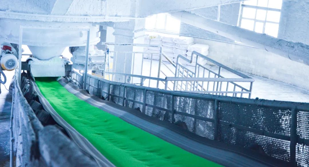 喜報!新疆宜化尿素產品再添兩位“新成員”(圖4) 喜報!新疆宜化尿素產品再添兩位“新成員”(圖4)