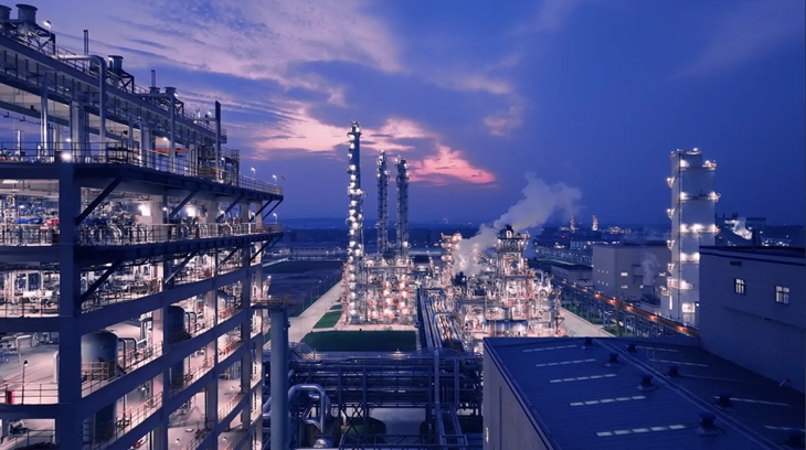 湖北日報:探訪宜化磷化工項目現場 看中國氮肥“第一股”破繭重生(圖1) 湖北日報:探訪宜化磷化工項目現場 看中國氮肥“第一股”破繭重生(圖1)