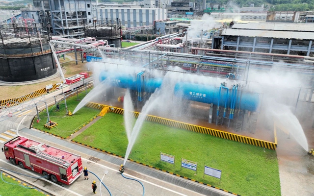 以練筑防!股份公司開展年度綜合應急救援演練(圖1) 以練筑防!股份公司開展年度綜合應急救援演練(圖1)