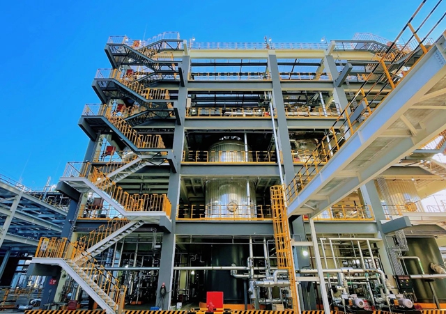 內(nèi)蒙宜化SG-3型聚氯乙烯樹脂成功下線(圖1) 內(nèi)蒙宜化SG-3型聚氯乙烯樹脂成功下線(圖1)