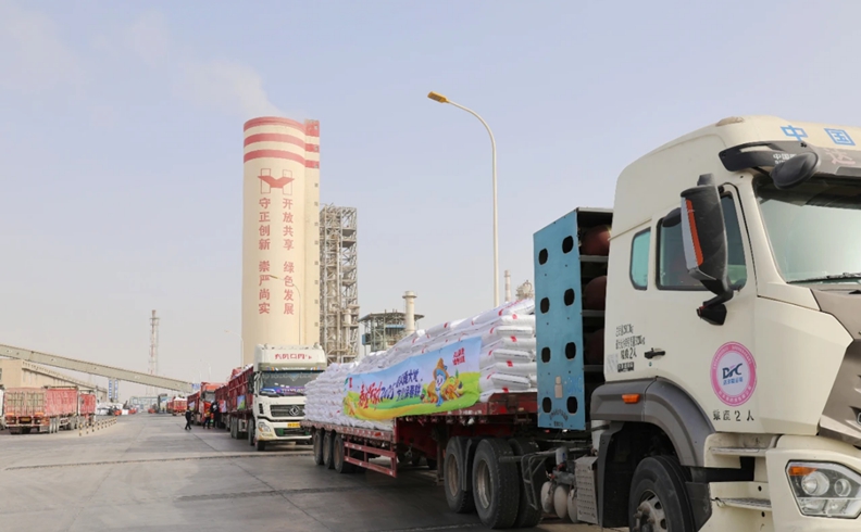 新疆天運:開足馬力生產(chǎn),全力服務(wù)春耕(圖1) 新疆天運:開足馬力生產(chǎn),全力服務(wù)春耕(圖1)