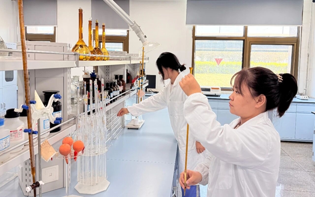 新疆宜化榮獲全國(guó)第二十次水泥品質(zhì)指標(biāo)檢驗(yàn)大對(duì)比“優(yōu)良獎(jiǎng)”